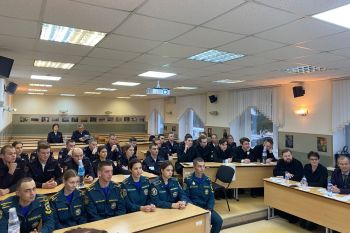 Обучающиеся института приняли участие в патриотической игре «Белые журавли»