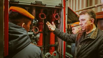 «Служение и знание: к Дню преподавателя высшей школы чествуем педагогов Уральского института ГПС МЧС России»