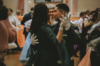 В ритме вальса В ритме вальса