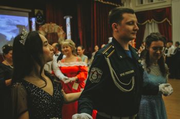 В ритме вальса В ритме вальса