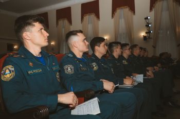 В Уральском институте ГПС МЧС России совершенствуют профессиональную подготовку постоянного состава