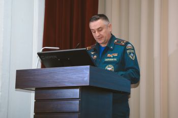 В Уральском институте ГПС МЧС России совершенствуют профессиональную подготовку постоянного состава В Уральском институте ГПС МЧС России совершенствуют профессиональную подготовку постоянного состава