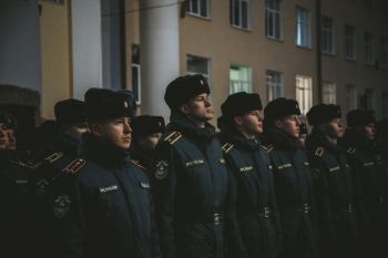 В институте прошло еженедельное построение В институте прошло еженедельное построение