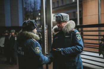 В институте прошло еженедельное построение В институте прошло еженедельное построение