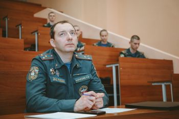 В институте состоялся региональный круглый стол «Физика атома. Солнечная и ядерная энергия. Проблемы и безопасность»