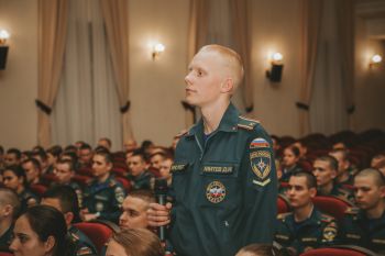 В институте прошел открытый диалог с руководством учебного заведения В институте прошел открытый диалог с руководством учебного заведения