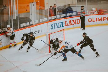 Лёд Горячих Сердец: В Верхней Пышме разыграли Кубок начальника Уральского института ГПС МЧС России на V Межрегиональном турнире по хоккею с шайбой приуроченном к 35-летию МЧС России и Дню Спасателя Лёд Горячих Сердец: В Верхней Пышме разыграли Кубок начальника Уральского института ГПС МЧС России на V Межрегиональном турнире по хоккею с шайбой приуроченном к 35-летию МЧС России и Дню Спасателя