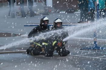 В соревнованиях по боевому развертыванию сил  и средств победили курсанты 142 учебной группы