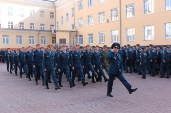 Награждение спортсменов на еженедельном построении