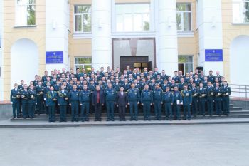 На Аллее выпускников заложили новые плиты