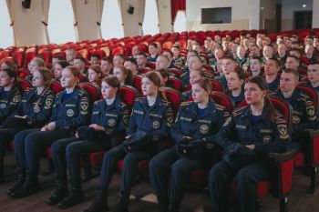 Курсанты активно проводят новогодние выходные Курсанты активно проводят новогодние выходные