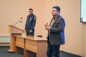 В Уральском институте ГПС МЧС России прошла профориентационная встреча с выпускниками