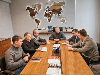 Наука и производство: сотрудники института обсудили с конструкторами «УралПожЗащиты» будущее пожарной техники