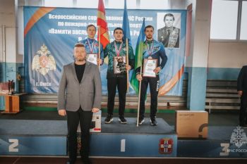 Команда Уральского института ГПС МЧС России по пожарно-спасательному спорту стала серебряным призером на Всероссийских соревнованиях в Омске