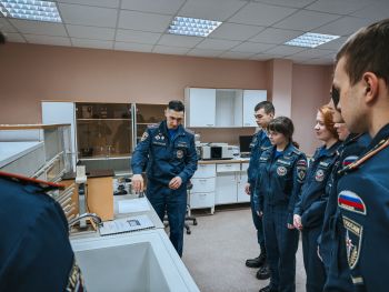 Курсанты и студенты приняли участие в научном семинаре