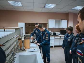 Курсанты и студенты приняли участие в научном семинаре Курсанты и студенты приняли участие в научном семинаре