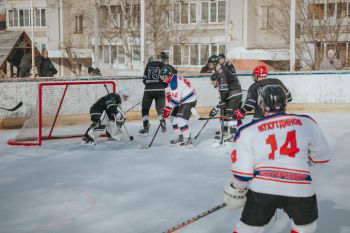 Хоккейный турнир в честь 37-й годовщины вывода войск из Афганистана прошел в Екатеринбурге