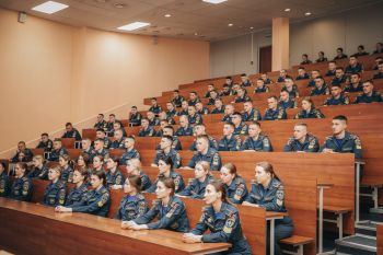 Выпускников ознакомили с мобильным приложением «Инспектор» Выпускников ознакомили с мобильным приложением «Инспектор»