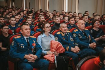 Торжественное мероприятие и награждение личного состава института 