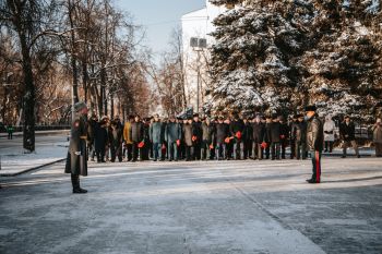 Память героев почтили у памятника Георгию Жукову