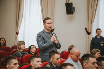 В Уральском институте ГПС МЧС России обсудили актуальные вопросы защиты населенных пунктов от ландшафтных пожаров