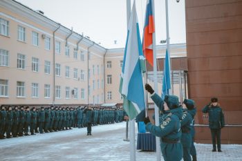 Начало рабочей недели в Уральском институте ГПС МЧС России