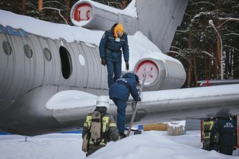 На территории учебно-спасательного центра Большое Седельниково  института прошли комплексные пожарно-тактические учения