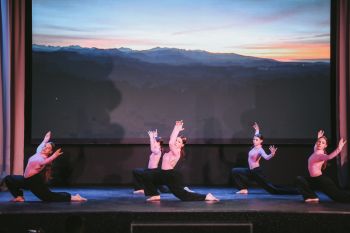 В Уральском институте ГПС МЧС России прошел праздничный концерт, посвященный Международному женскому дню