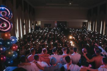 В Международный женский день в Уральском институте МЧС России прошел праздничный концерт для прекрасной половины курсантов