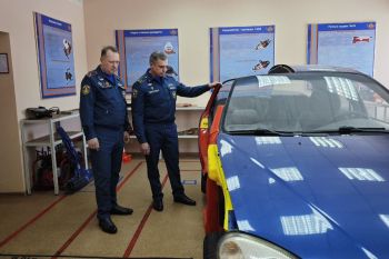 Представители института посетили Уральский учебный спасательный центр