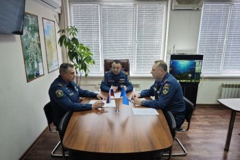 Представители института посетили Уральский учебный спасательный центр