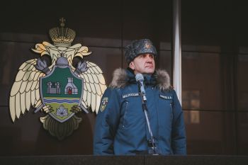 В институте прошло еженедельное утреннее построение В институте прошло еженедельное утреннее построение