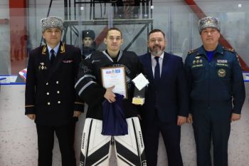 Дмитрий Осинцев: путь от первого шага на льду до вершин хоккейного мастерства Дмитрий Осинцев: путь от первого шага на льду до вершин хоккейного мастерства