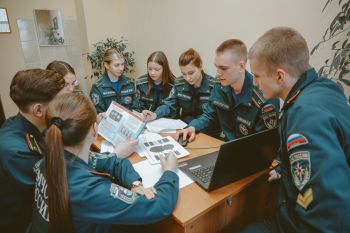 Обучающиеся Уральского института ГПС МЧС России приняли участие в Международной интеллектуальной исторической игре "1418"