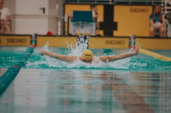 Успех на водной дорожке: курсант института — призёр городского чемпионата по плаванию Успех на водной дорожке: курсант института — призёр городского чемпионата по плаванию