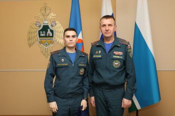 Торжественная встреча начальника института с хоккейной командой «Огненный щит» Торжественная встреча начальника института с хоккейной командой «Огненный щит»