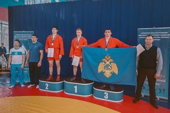 Курсанты и студенты Уральского института ГПС МЧС России — призёры Спартакиады по самбо