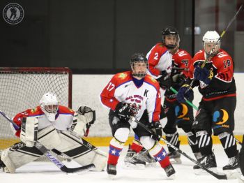 «Только „Мечта“ важнее победы»: как хоккейная команда «Огненный щит» взяла бронзу в Ночной хоккейной лиге «Только „Мечта“ важнее победы»: как хоккейная команда «Огненный щит» взяла бронзу в Ночной хоккейной лиге