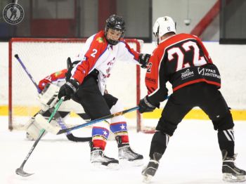 «Только „Мечта“ важнее победы»: как хоккейная команда «Огненный щит» взяла бронзу в Ночной хоккейной лиге