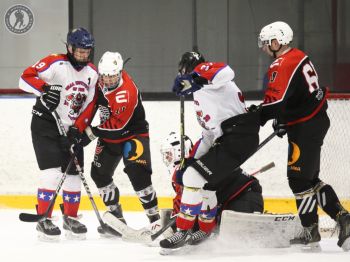 «Только „Мечта“ важнее победы»: как хоккейная команда «Огненный щит» взяла бронзу в Ночной хоккейной лиге