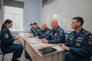 Сдача государственного экзамена слушателями и студентами Уральского института ГПС МЧС России