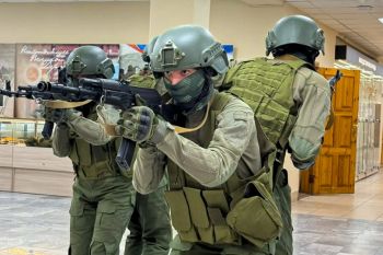 Укрепляя межведомственные связи: начальник Уральского института ГПС МЧС России Алексей Аникеев обсудил с директором филиала Центра «Воин» Сергеем Платуновым вопросы сетевого обучения и подготовки кадров