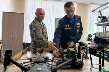 Укрепляя межведомственные связи: начальник Уральского института ГПС МЧС России Алексей Аникеев обсудил с директором филиала Центра «Воин» Сергеем Платуновым вопросы сетевого обучения и подготовки кадров