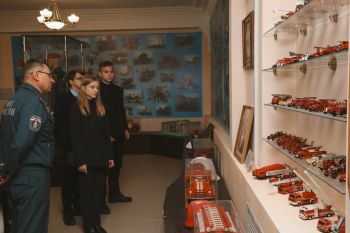 В Уральском институте ГПС МЧС России обсудили взаимодействие с Молодёжным парламентом Свердловской области В Уральском институте ГПС МЧС России обсудили взаимодействие с Молодёжным парламентом Свердловской области