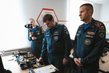 Руководство МЧС России посетило Уральский институт ГПС МЧС России в честь 97‑летия учебного заведения