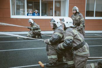 В институте прошли соревнования по боевому развертыванию