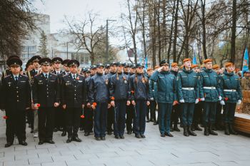 В Екатеринбурге личный состав нашего института принял участие в памятном мероприятии, посвященном 40-летию со дня катастрофы на Чернобыльской АЭС