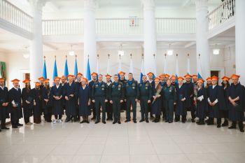 В Уральском институте ГПС МЧС России состоялся выпуск слушателей и студентов заочной формы обучения