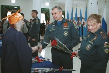 В Уральском институте ГПС МЧС России состоялся выпуск слушателей и студентов заочной формы обучения