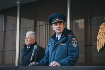 Торжественное построение в Уральском институте ГПС МЧС России в честь Дня пожарной охраны России